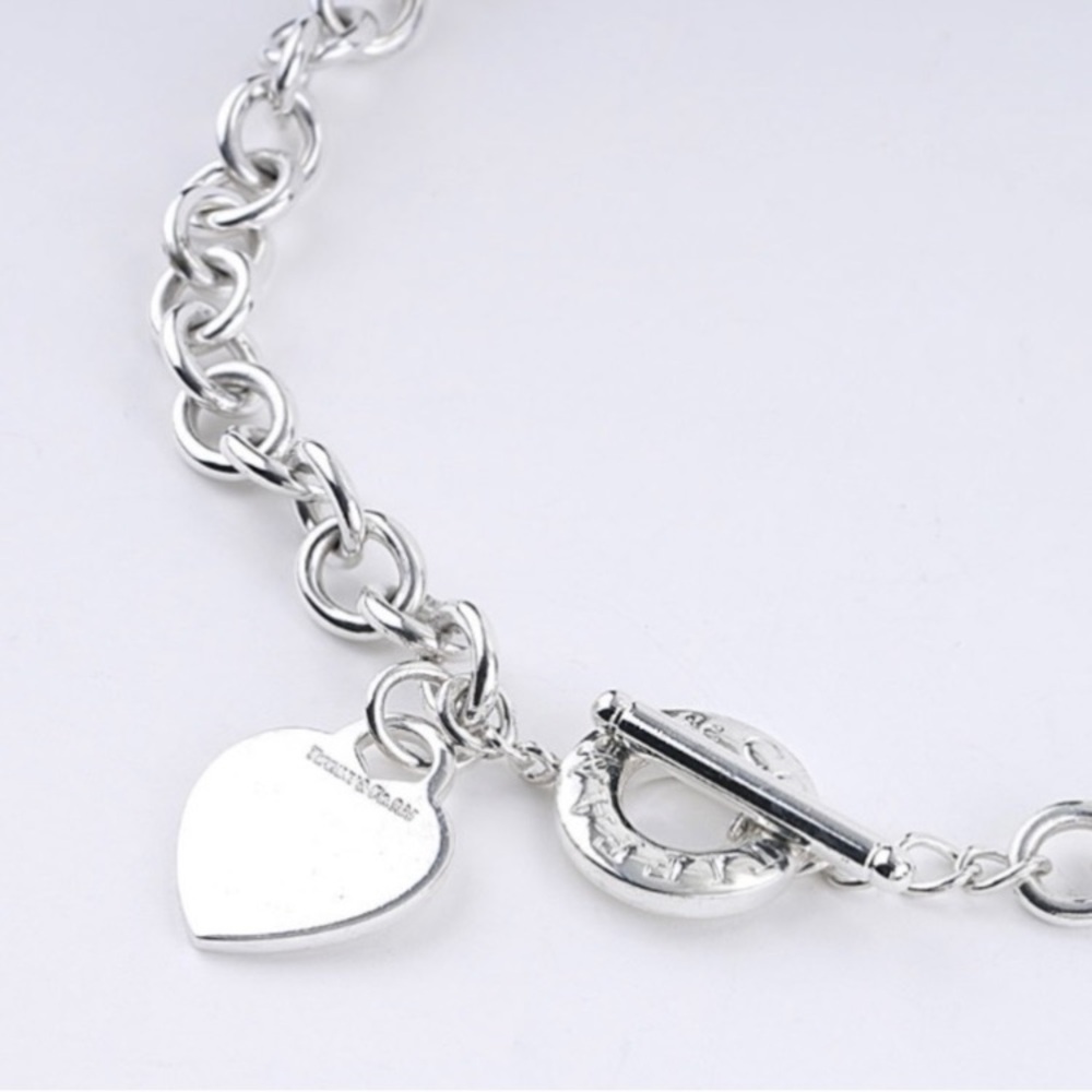 Tiffany & Co. heart toggle necklace
